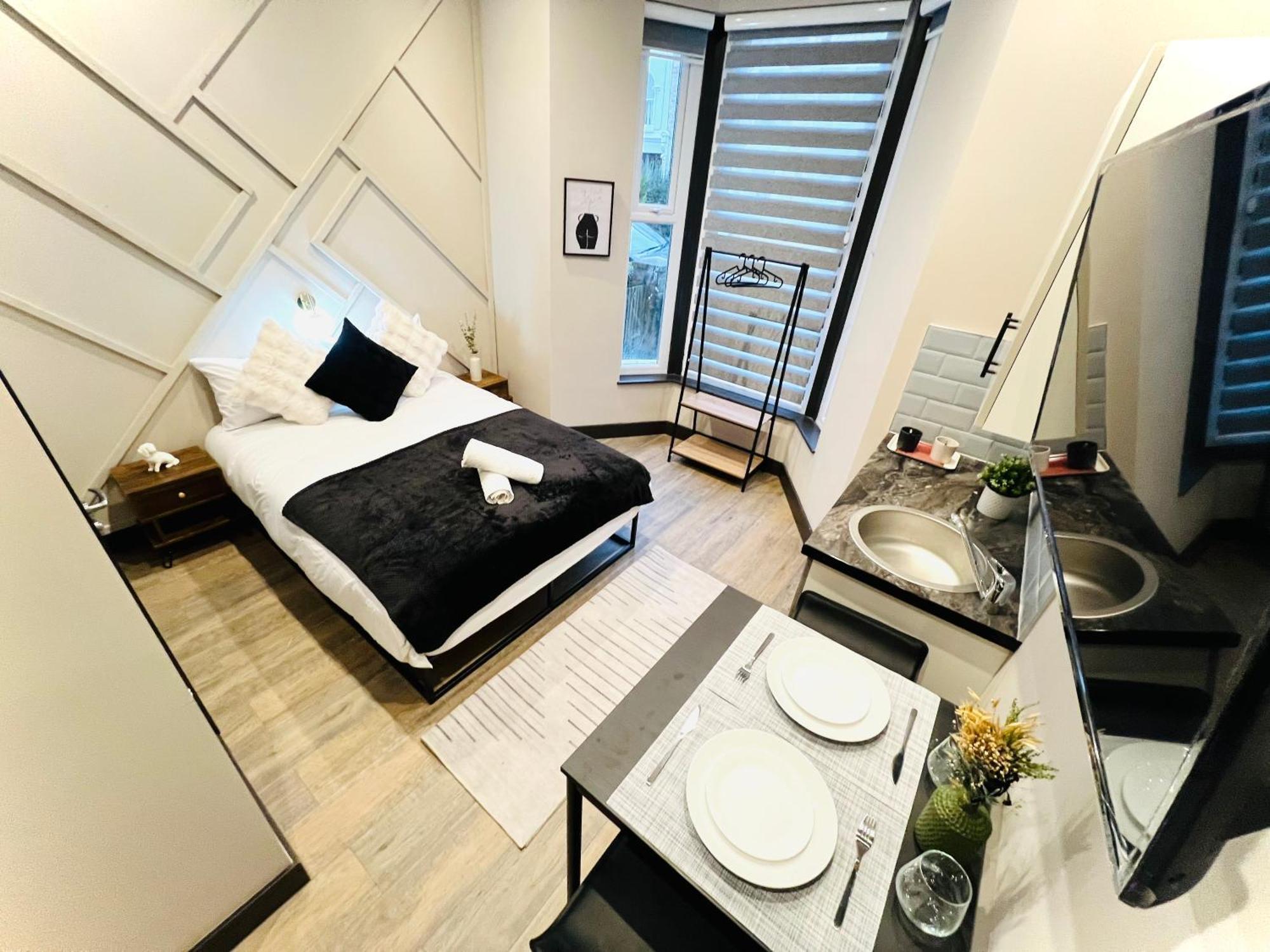 72 Charm Great Location Ii Pensiune *