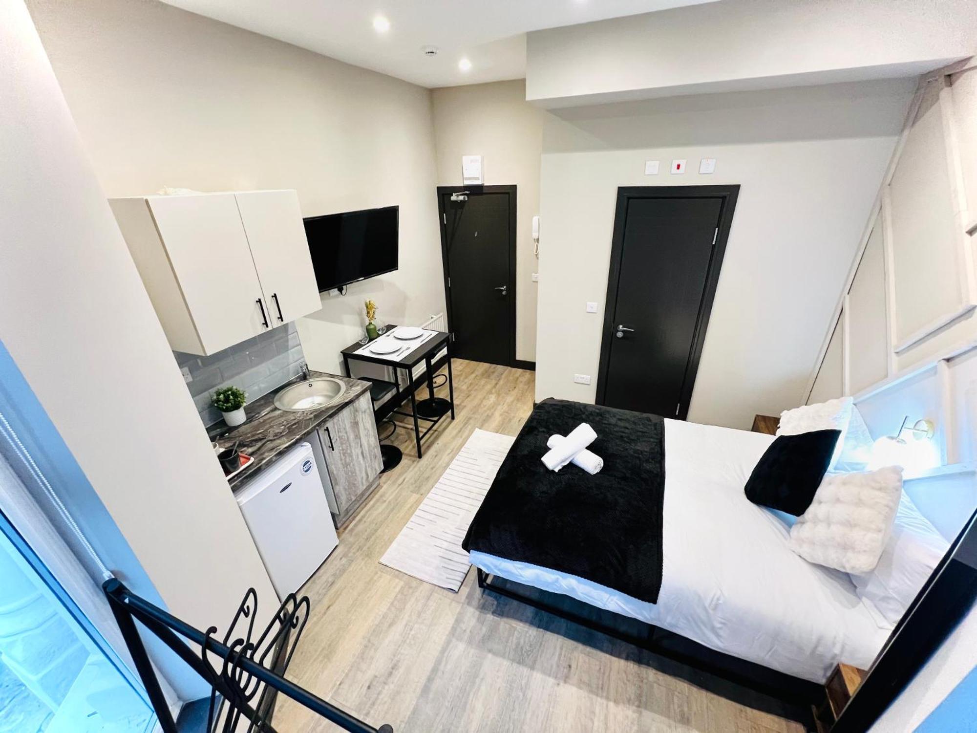 Pensiune 72 Charm Great Location Ii Londra
