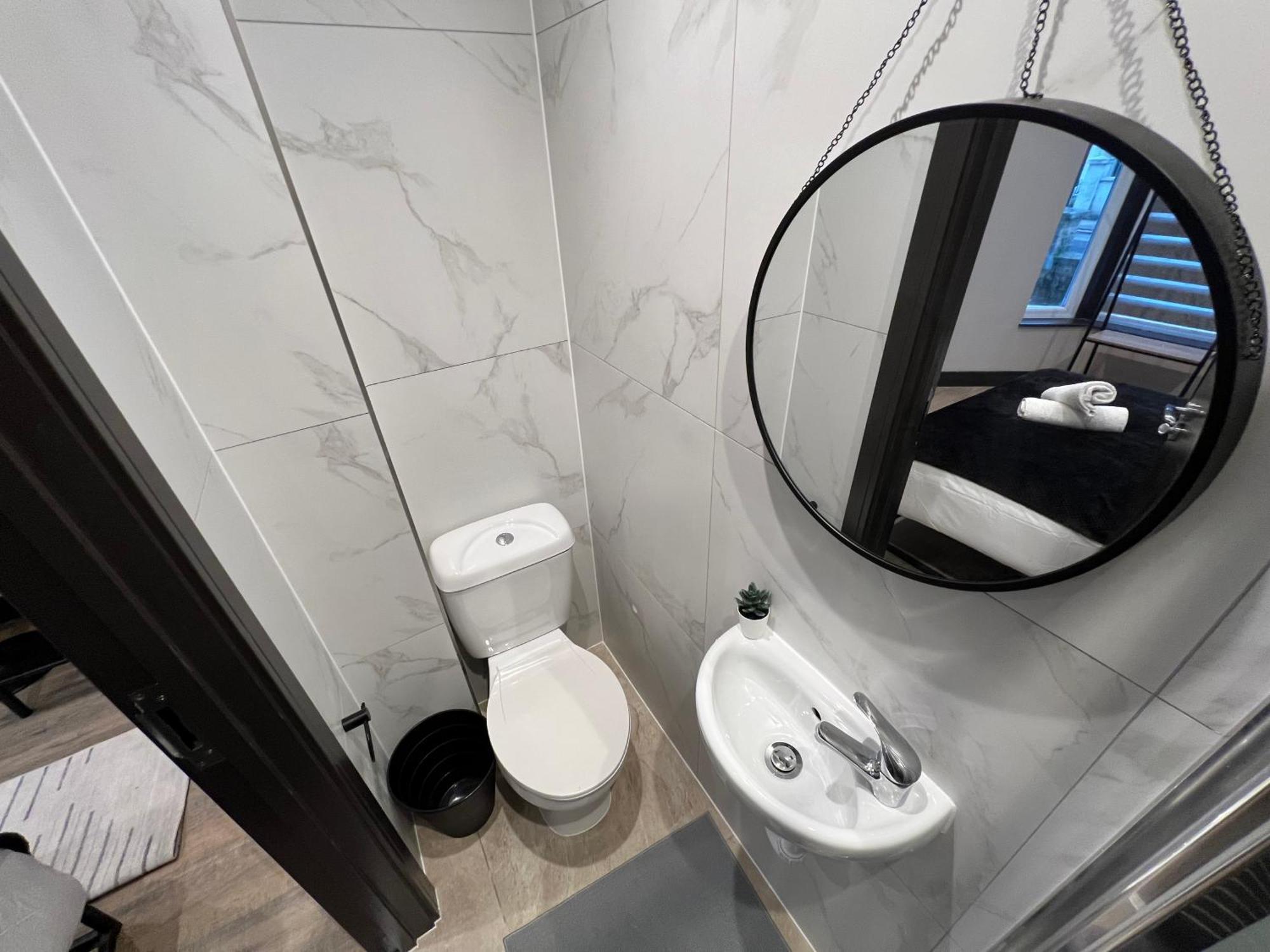 72 Charm Great Location Ii Londra